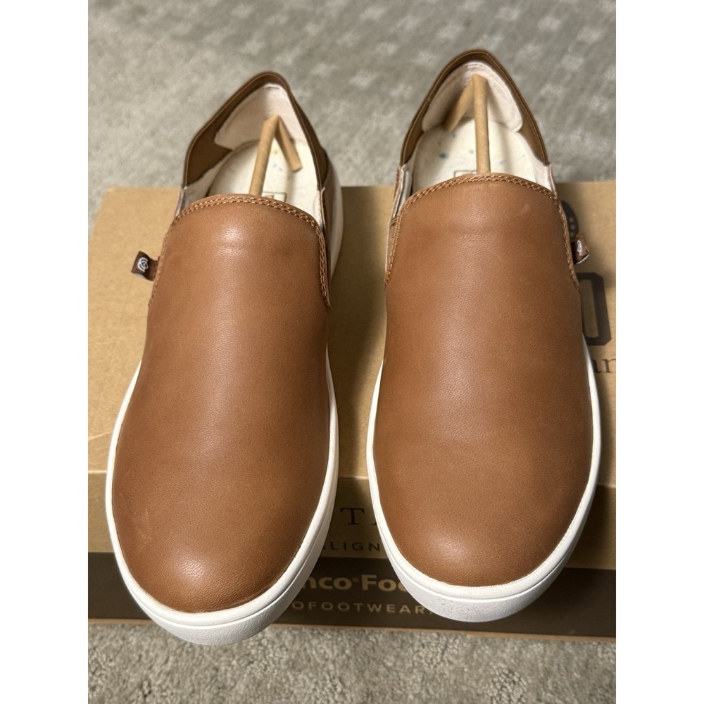 Waco‎ Shoe Company Revealing Saylor 6.5 Brown Slip On
